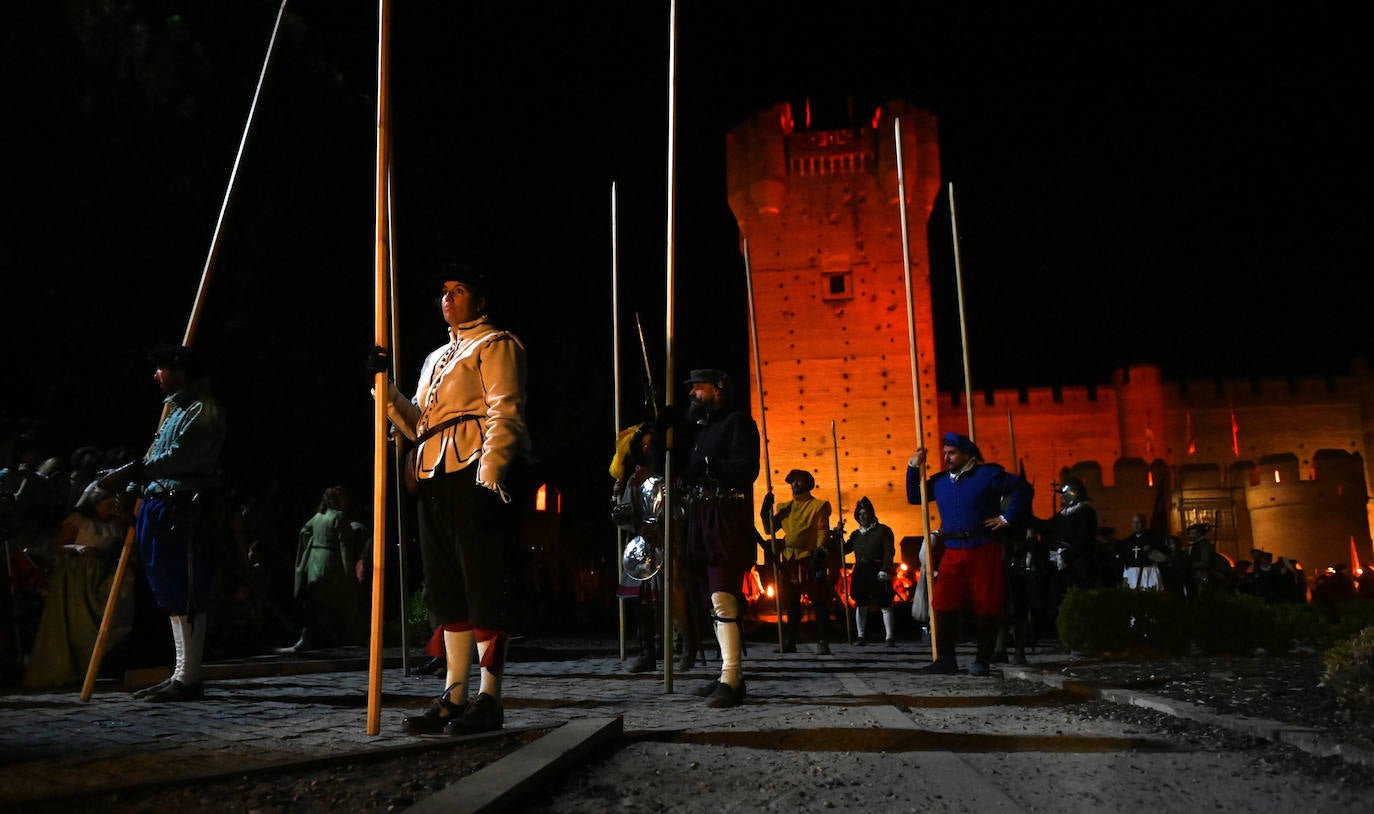 Fotos: Recreación histórica de la quema de Medina del Campo (2 de 2)