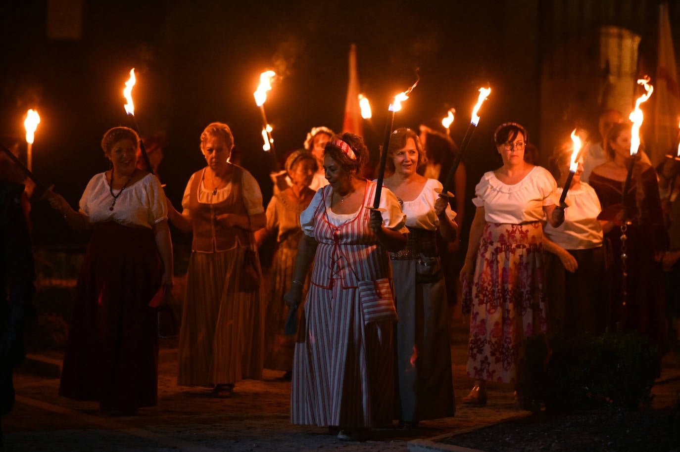 Fotos: Recreación histórica de la quema de Medina del Campo (2 de 2)