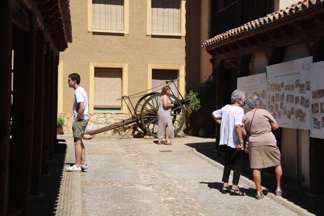 Fotos: Tordehumos celebra la vigésimo segunda edición de su popular Mercado Artesanal