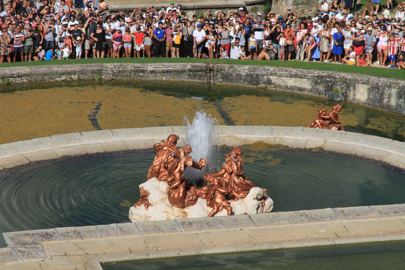 Espectáculo de las fuentes de La Granja con motivo de San Luis.