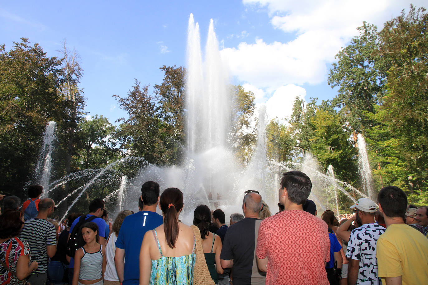 Espectáculo de las fuentes de La Granja con motivo de San Luis.