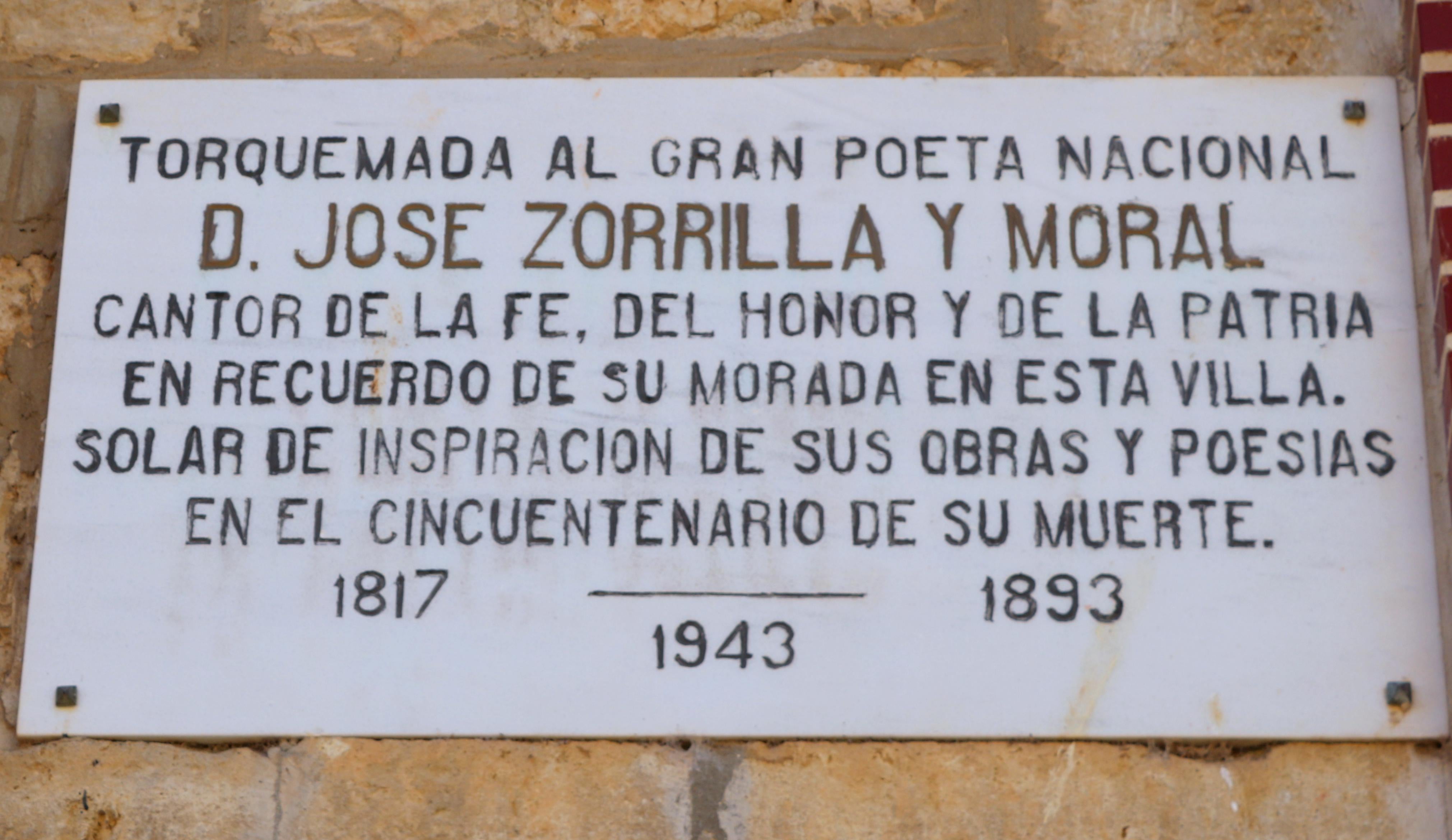 Vecinos y visitantes llenan los pases de las visitas teatralizadas por Torquemada