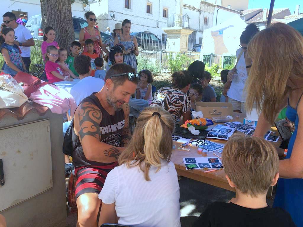 Cevico Navero contó con varios artesanos y productores alimentarios de la comarca