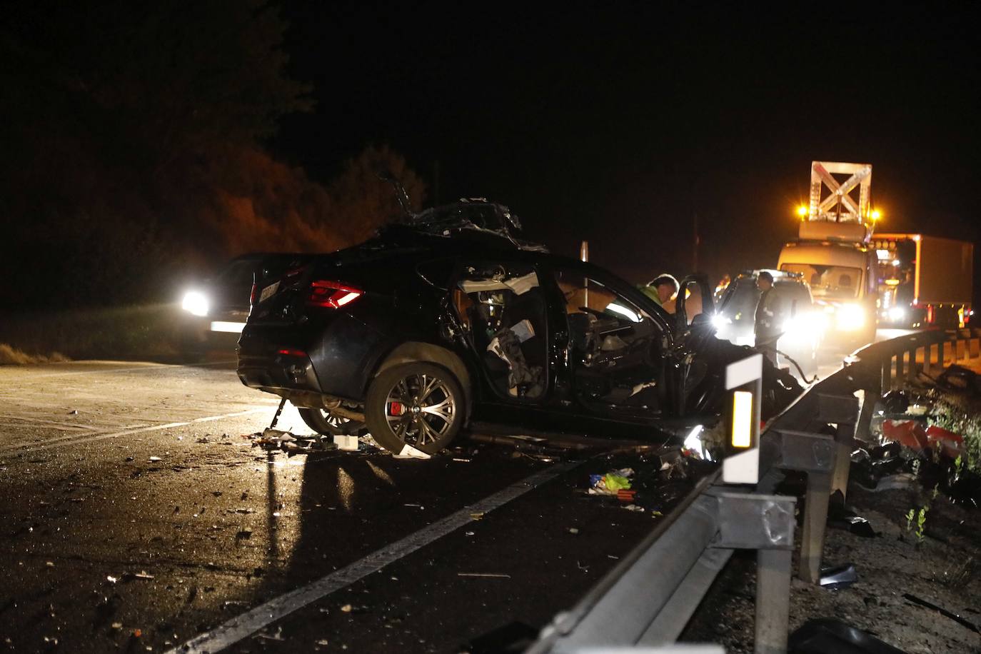 Fotos: Dos muertos en un accidente de tráfico en la N-122 a las afueras de Peñafiel