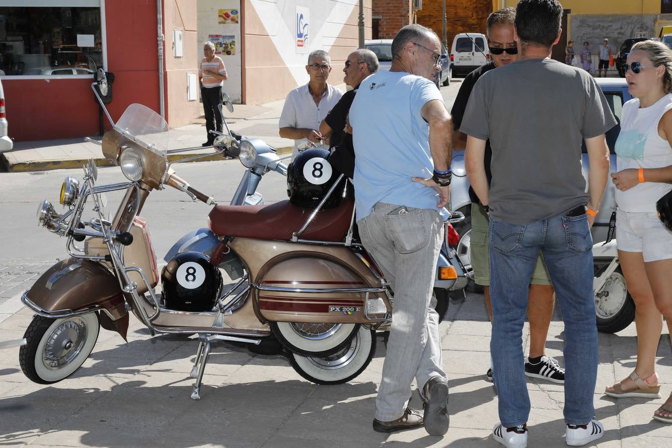 Fotos: Vespas y lambrettas protagonizan la Scooter Run Ribera del Duero en Peñafiel