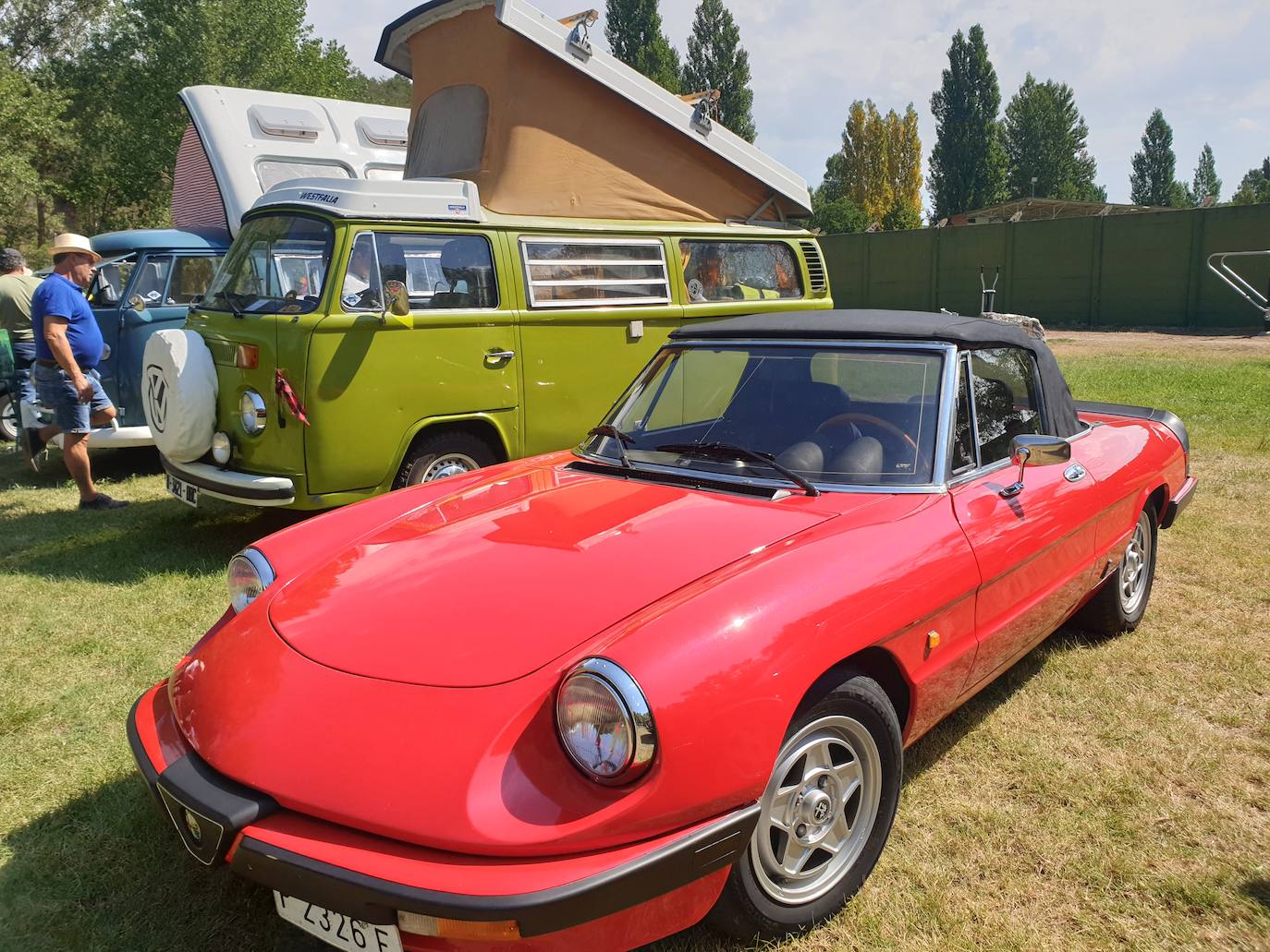 Fotos: Los coches clásicos invaden Alar del Rey