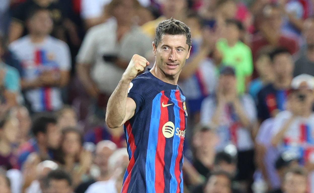 Lewandowski celebra uno de sus tantos. 