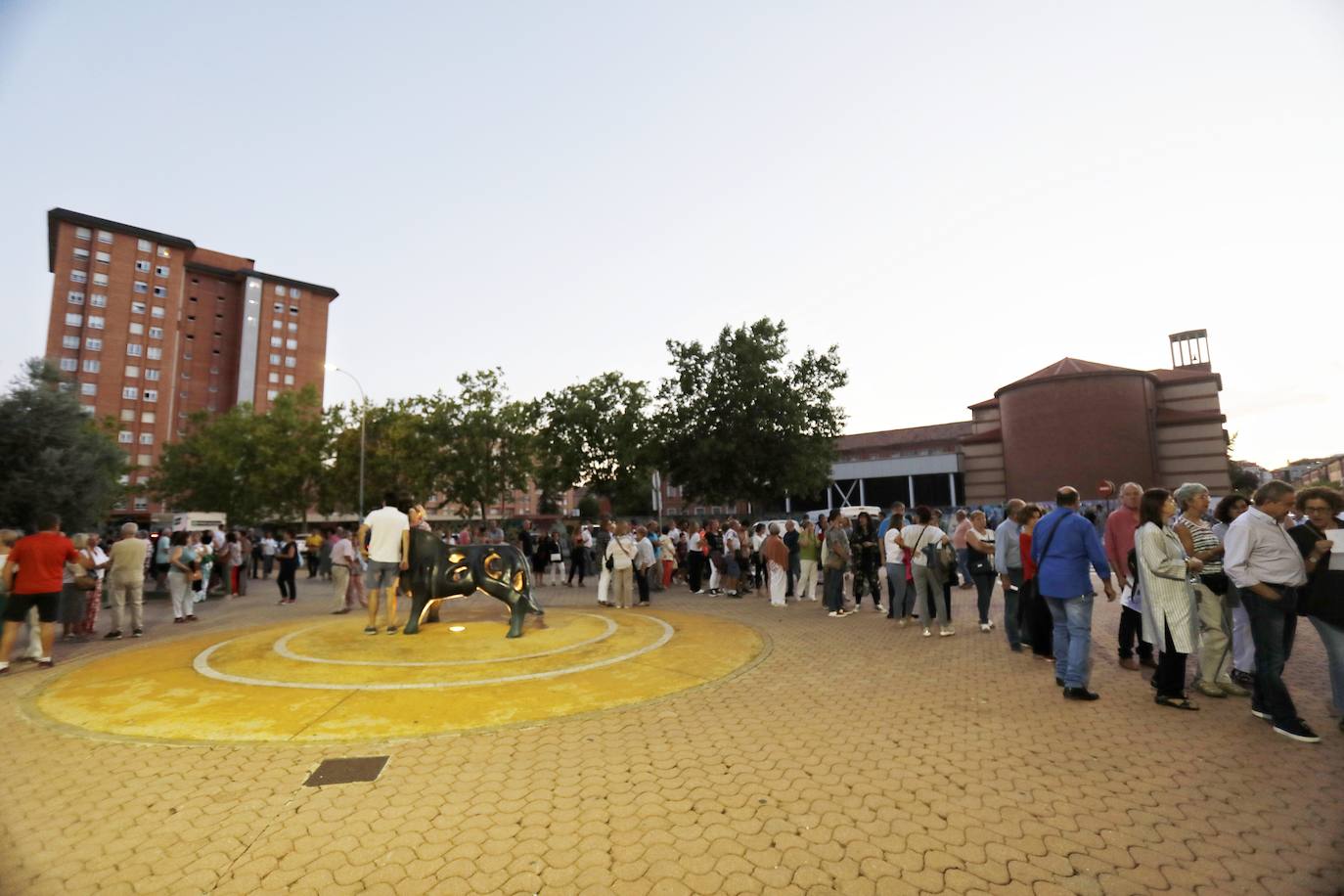 Fotos: Raphael se entrega en Palencia