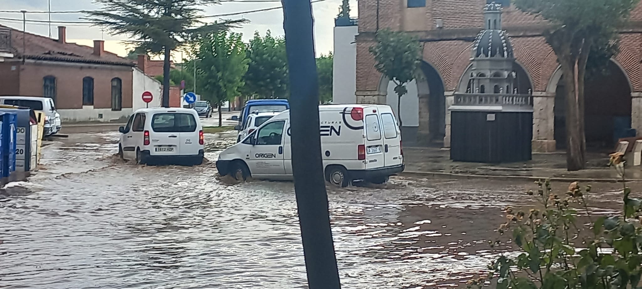 Fotos: La tormenta descarga granizo y anega calles en La Seca