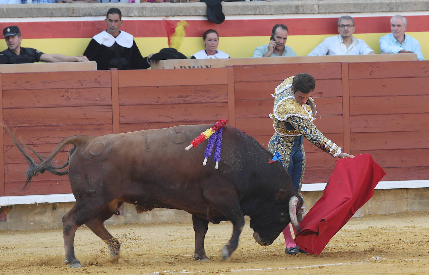 Fotos: El Juli agranda su leyenda en Palencia