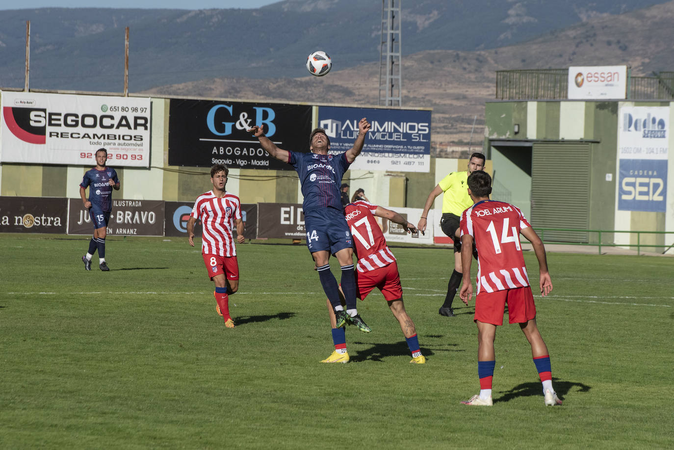 Partido entre la Segoviana y el Atlético de Madrid B.