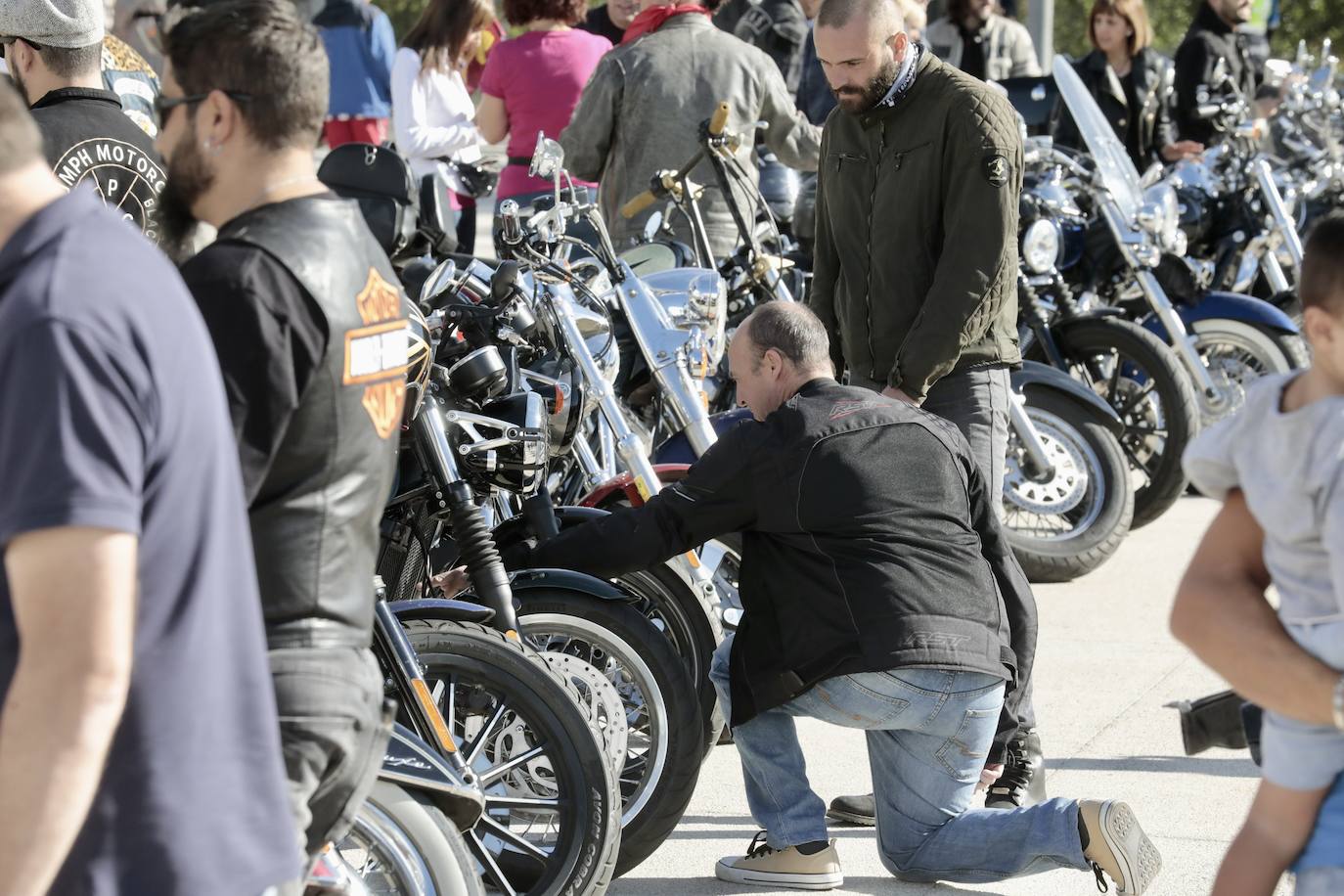 Fotos: Las Harley Davidson rugen en Valladolid con motivo de las fiestas