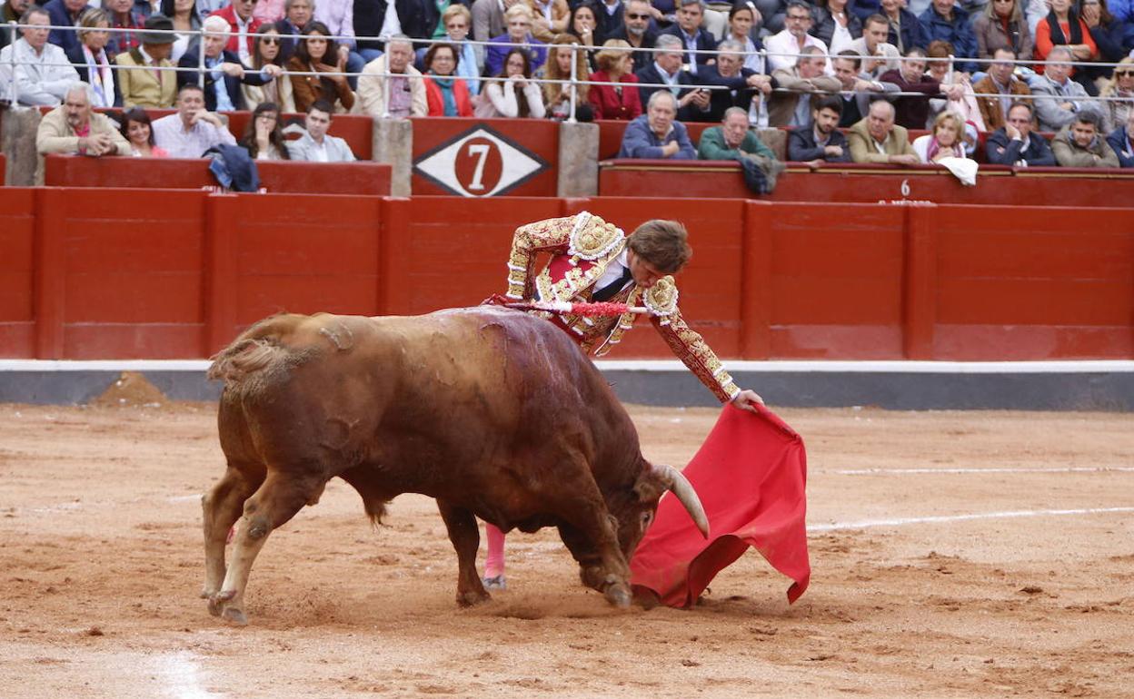 El Juli, durante uan faena en Salamanca