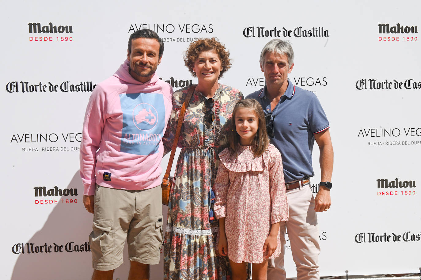 Nacho Gangoso, Mayte Martínez, Carmen Gangoso; y el colaborador de El Norte, el historiador Enrique Berzal.