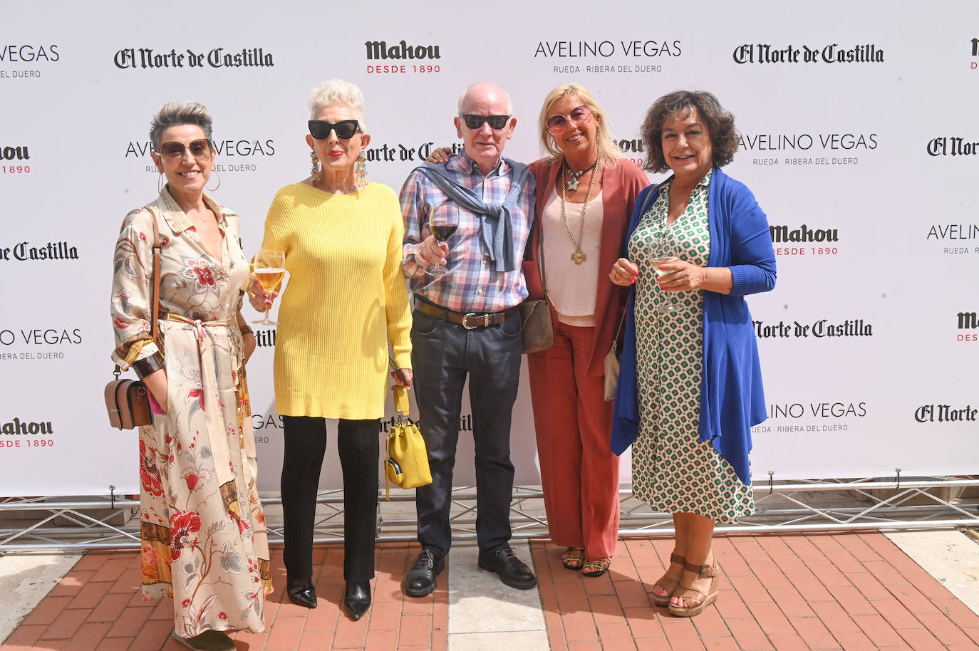 Marta de la Riva, de Neumáticos Esgueva; Gloria Caballero, Lorenzo Murciego, Blanca Allembe y María José González, de Catalana Occidente.
