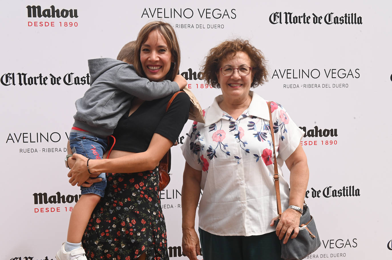 María López y Amparo Repiso, de Bodegas Sarmentero.