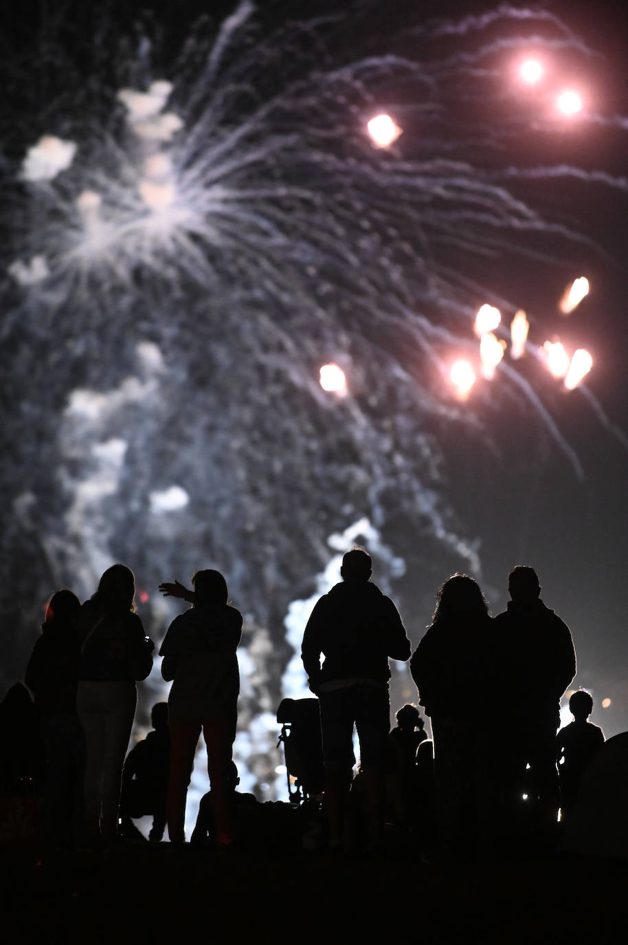 Fotos: Los fuegos artificiales del miécoles, en imágenes