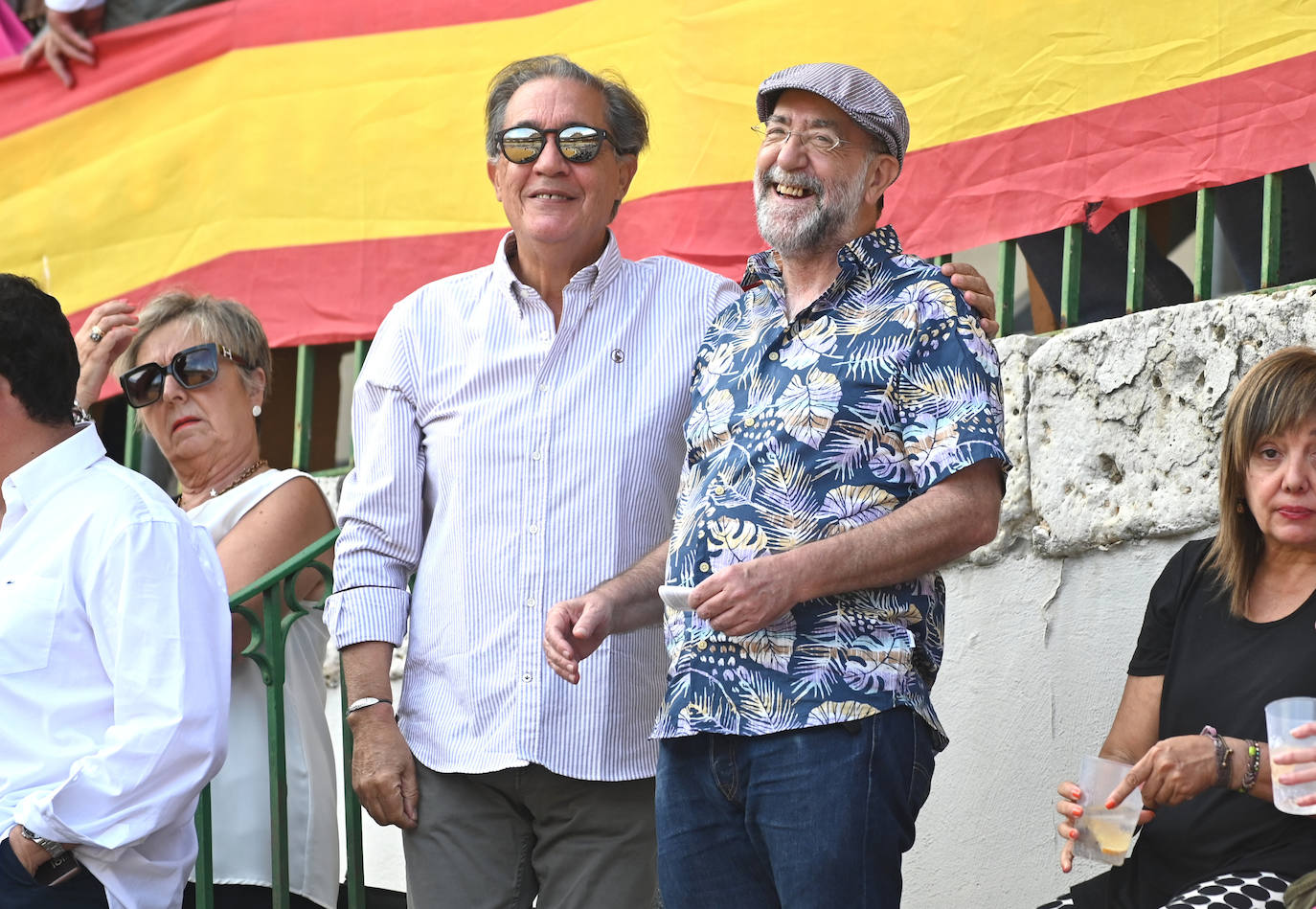 Los aficionados Manolo Alonso y Fernando Muñoz.