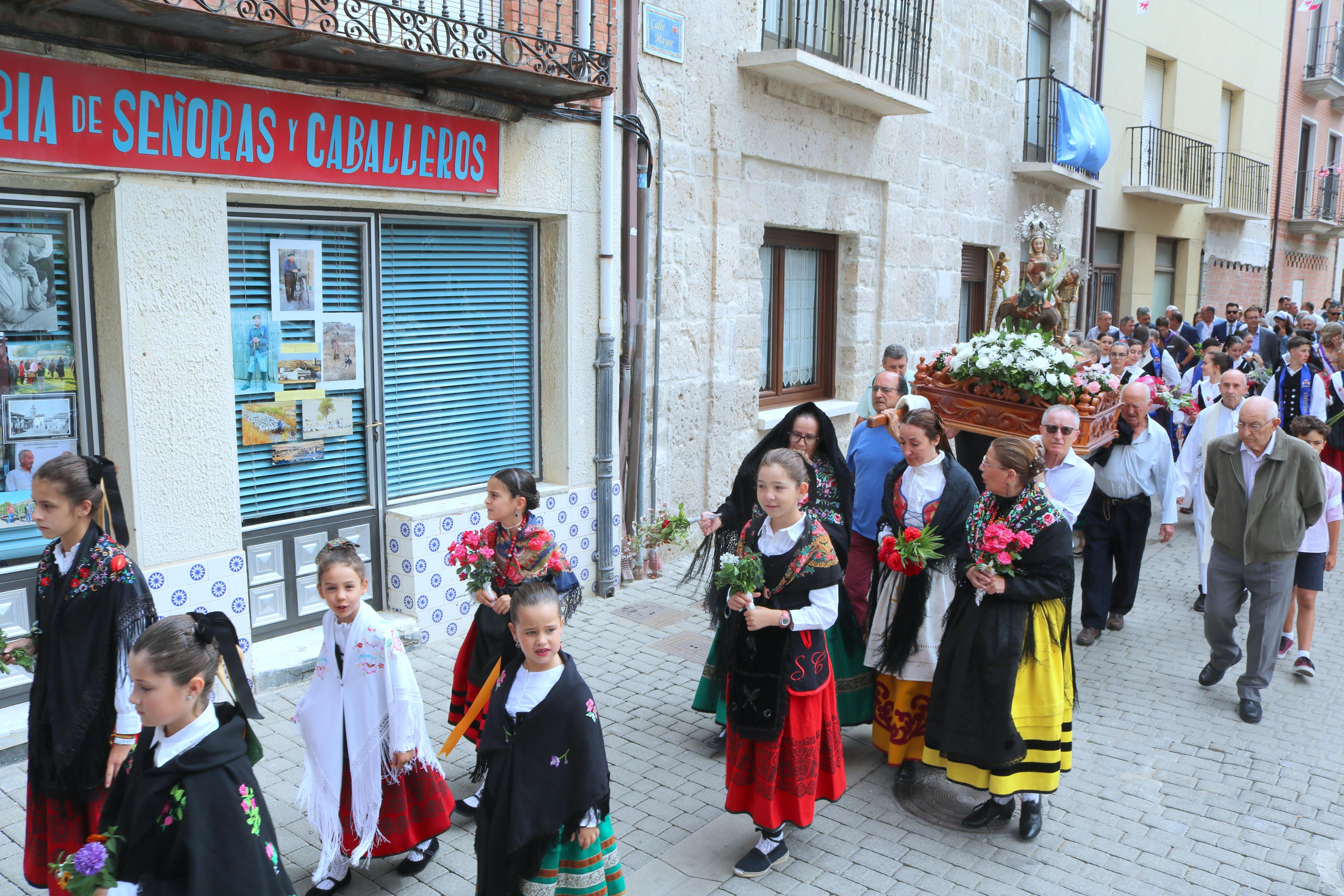 Baltanás celebra con todos los honores la fiesta de la Virgen de Revilla