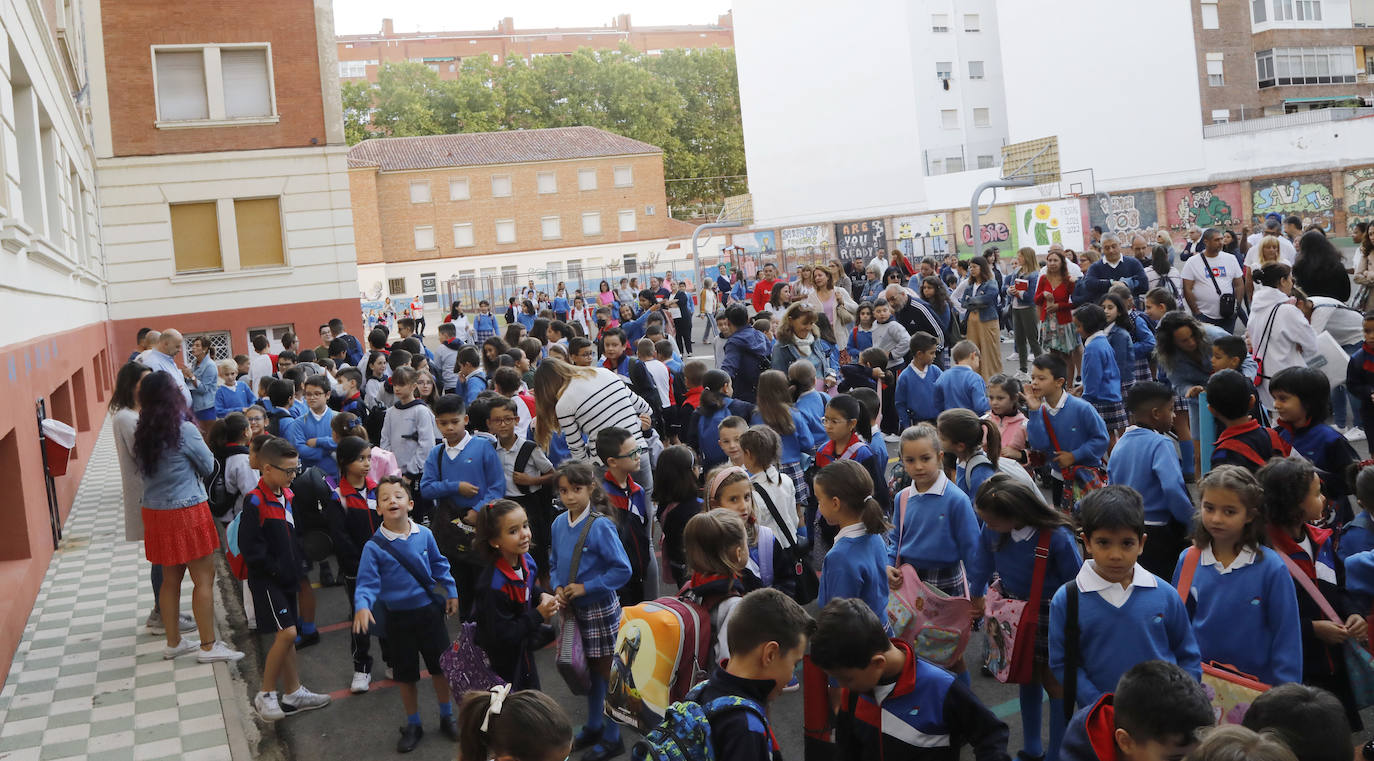 Fotos: Los escolares de Palencia vuelven al colegio