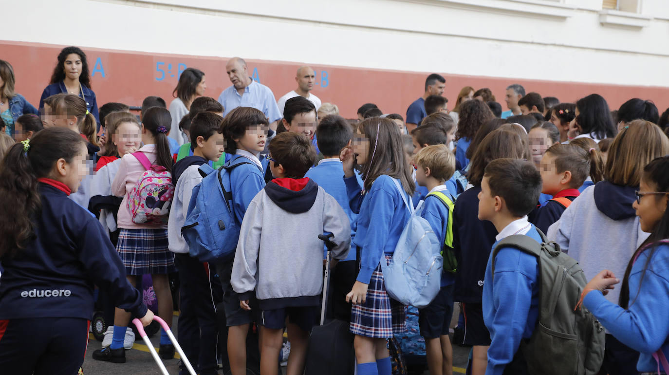 Fotos: Los escolares de Palencia vuelven al colegio