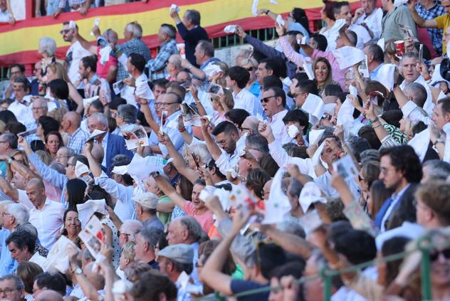 Fotos: Morante de la Puebla, El Juli y Tomás Rufo en la Plaza de Toros de Valladolid