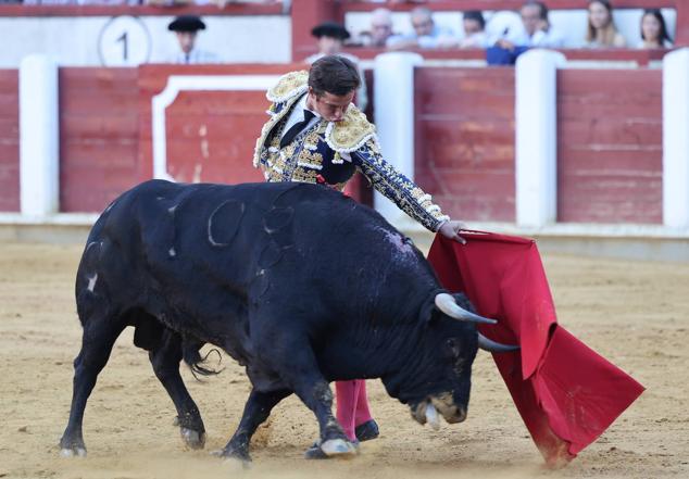 Fotos: Morante de la Puebla, El Juli y Tomás Rufo en la Plaza de Toros de Valladolid