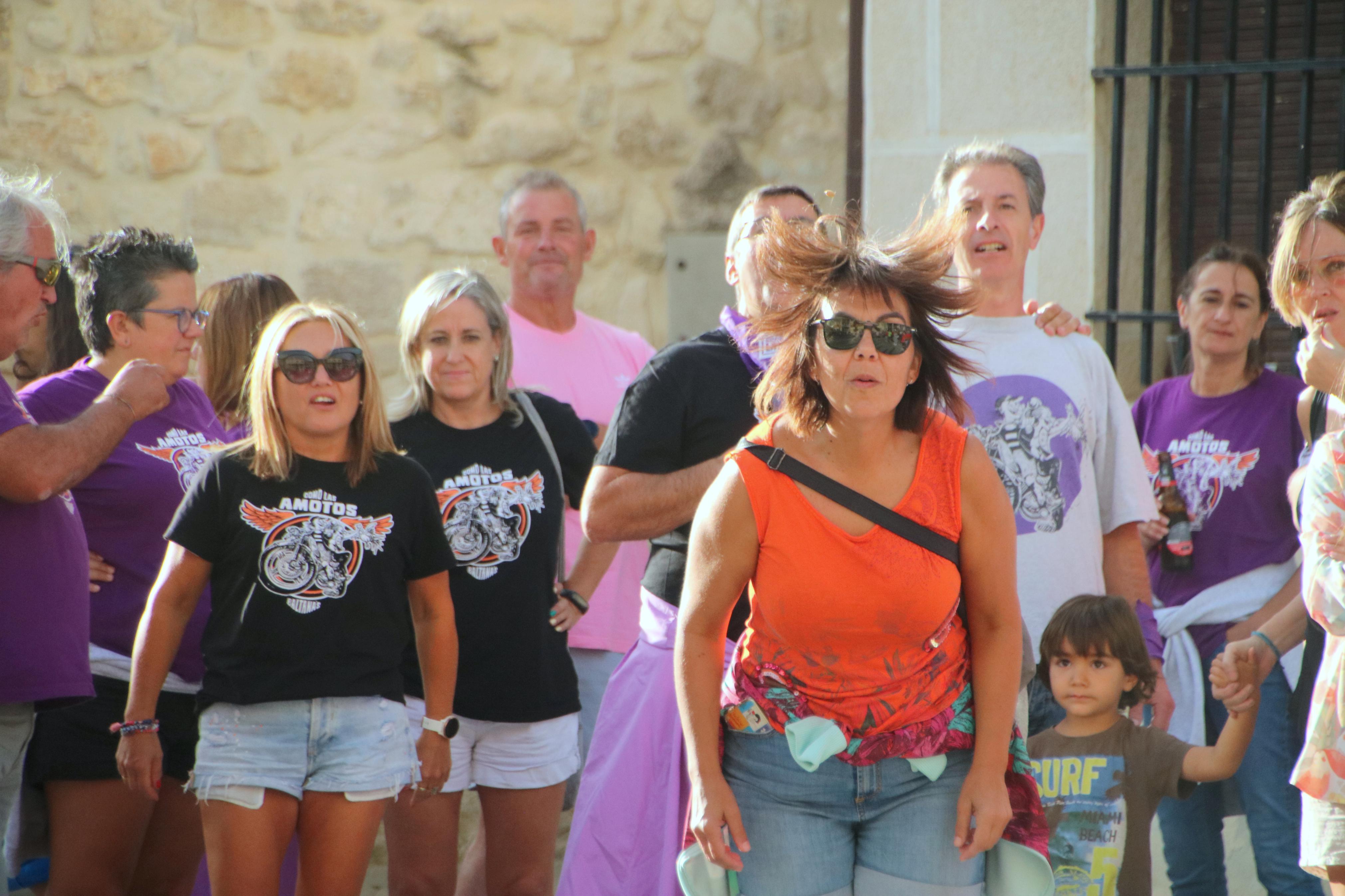 Las peñas protagonizan unas fiestas multitudinarias