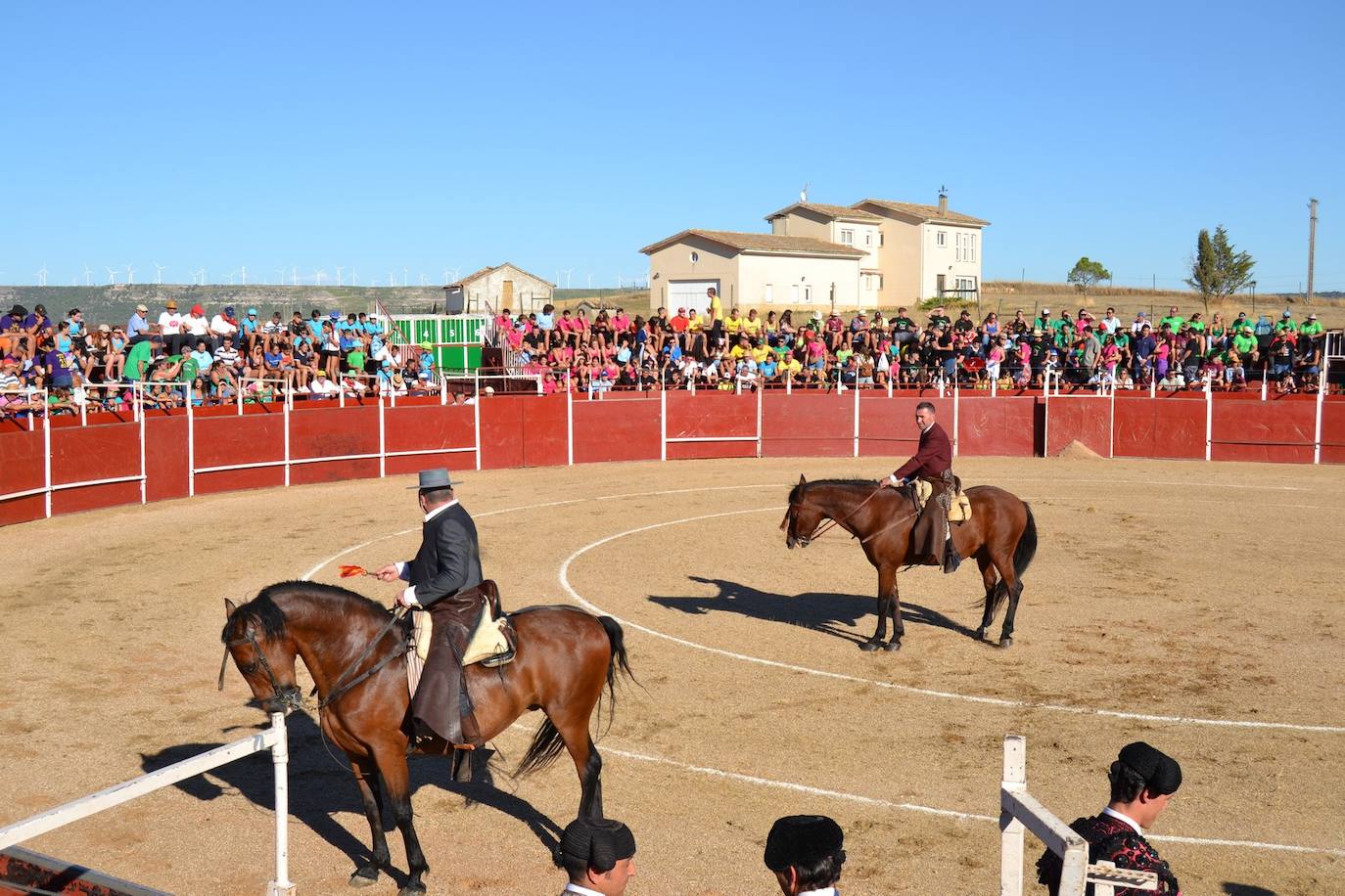 Fotos: Animadas fiestas de la Santa Cruz en Astudillo