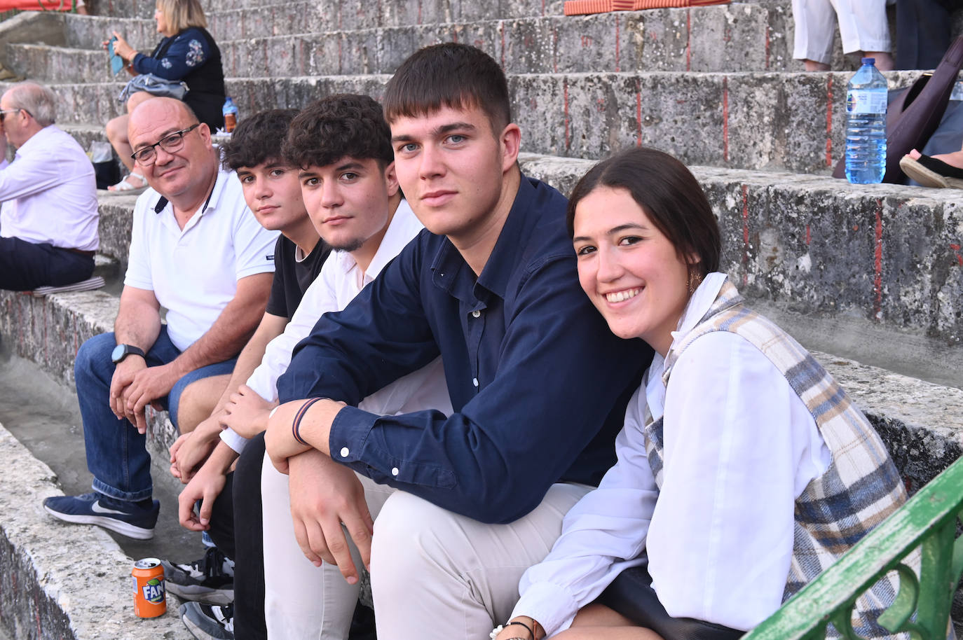 Fotos: Asistentes a la corrida de rejones de las Fiestas de Valladolid