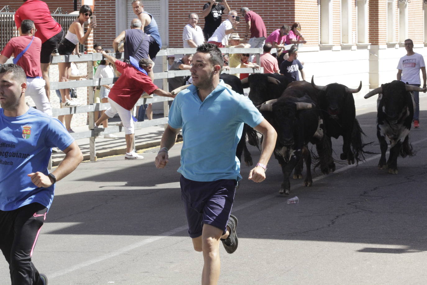 Fotos: Encierro y novillada en Laguna de Duero durante la jornada del domingo