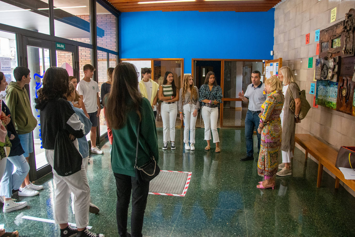 Fotos: Maristas da la bienvenida a los alumnos de ESO y Bachillerato