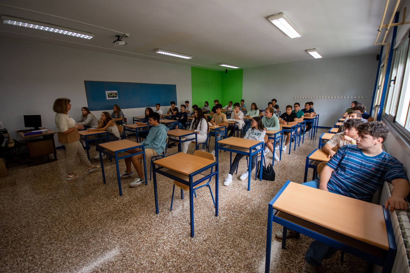 Fotos: Maristas da la bienvenida a los alumnos de ESO y Bachillerato