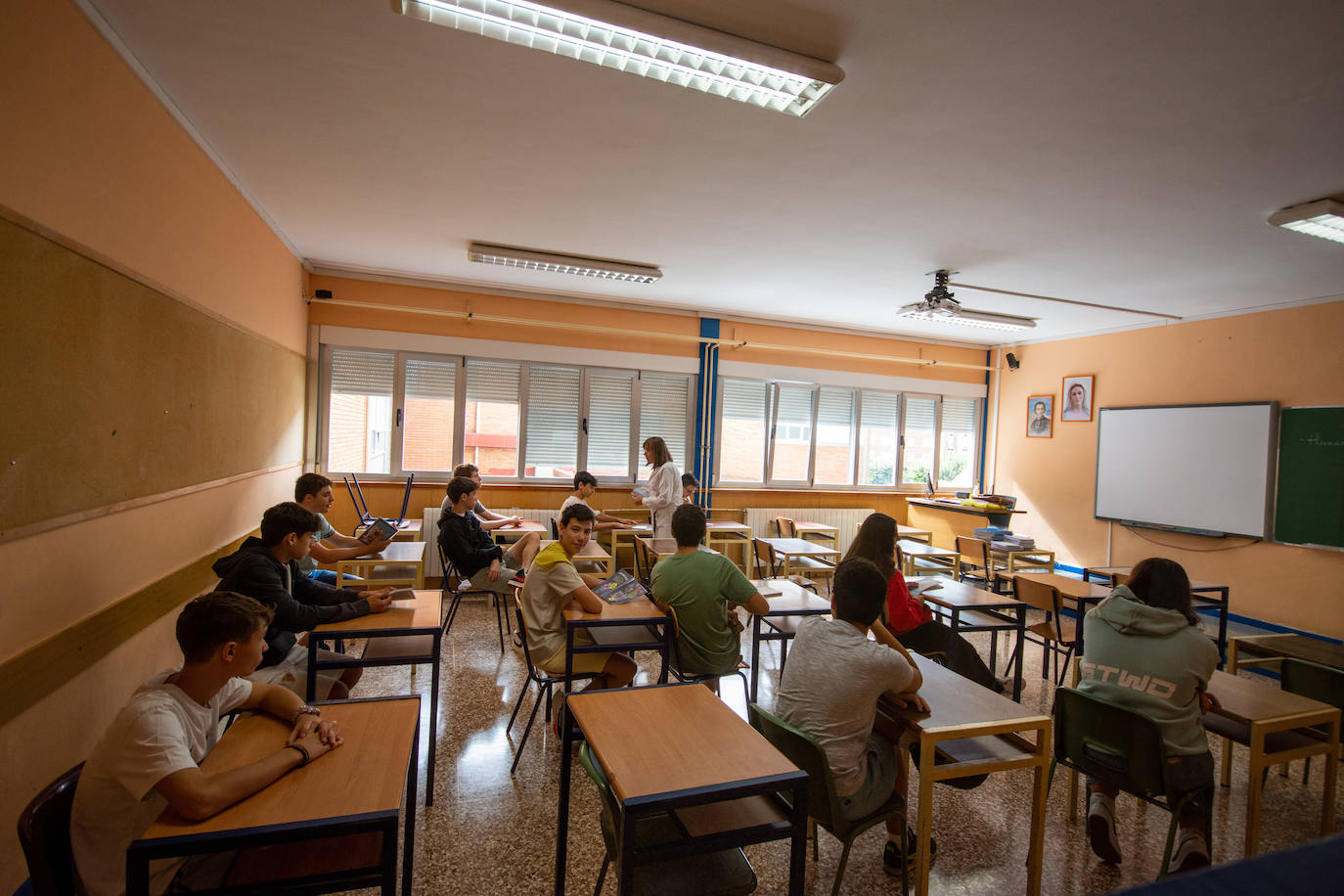 Fotos: Maristas da la bienvenida a los alumnos de ESO y Bachillerato