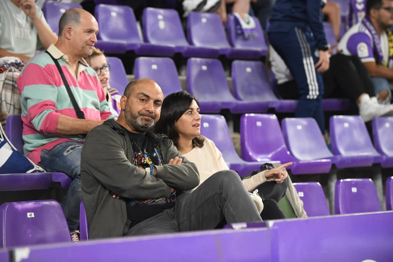 Fotos: Búscate en las fotos de la grada del Real Valladolid-Cádiz (3/4)