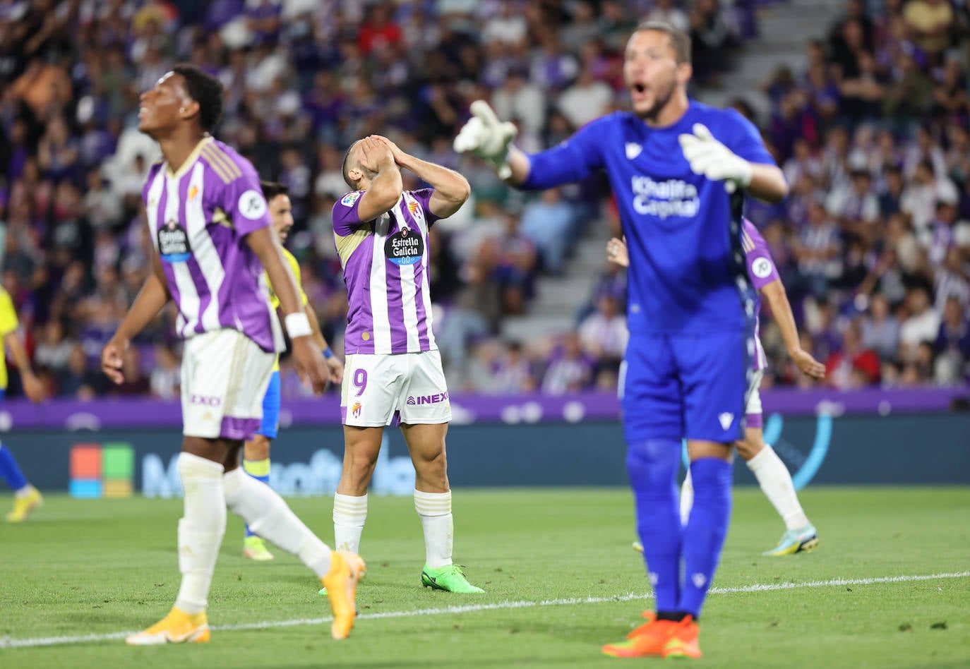 El Real Valladolid cae en casa ante el Cádiz (0-1).