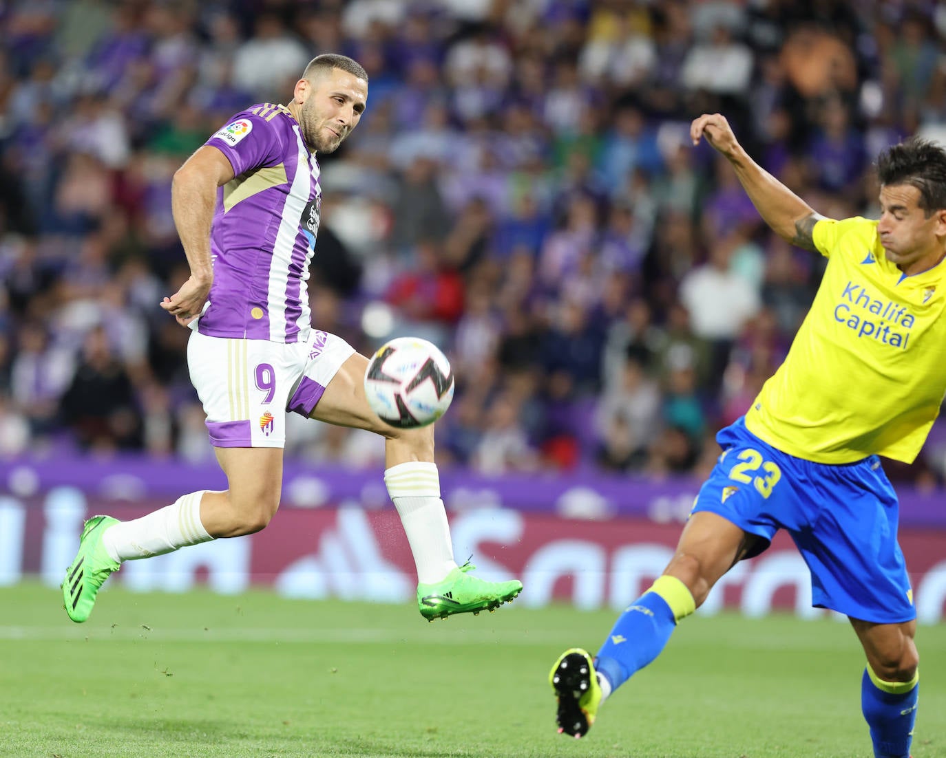 El Real Valladolid cae en casa ante el Cádiz (0-1).