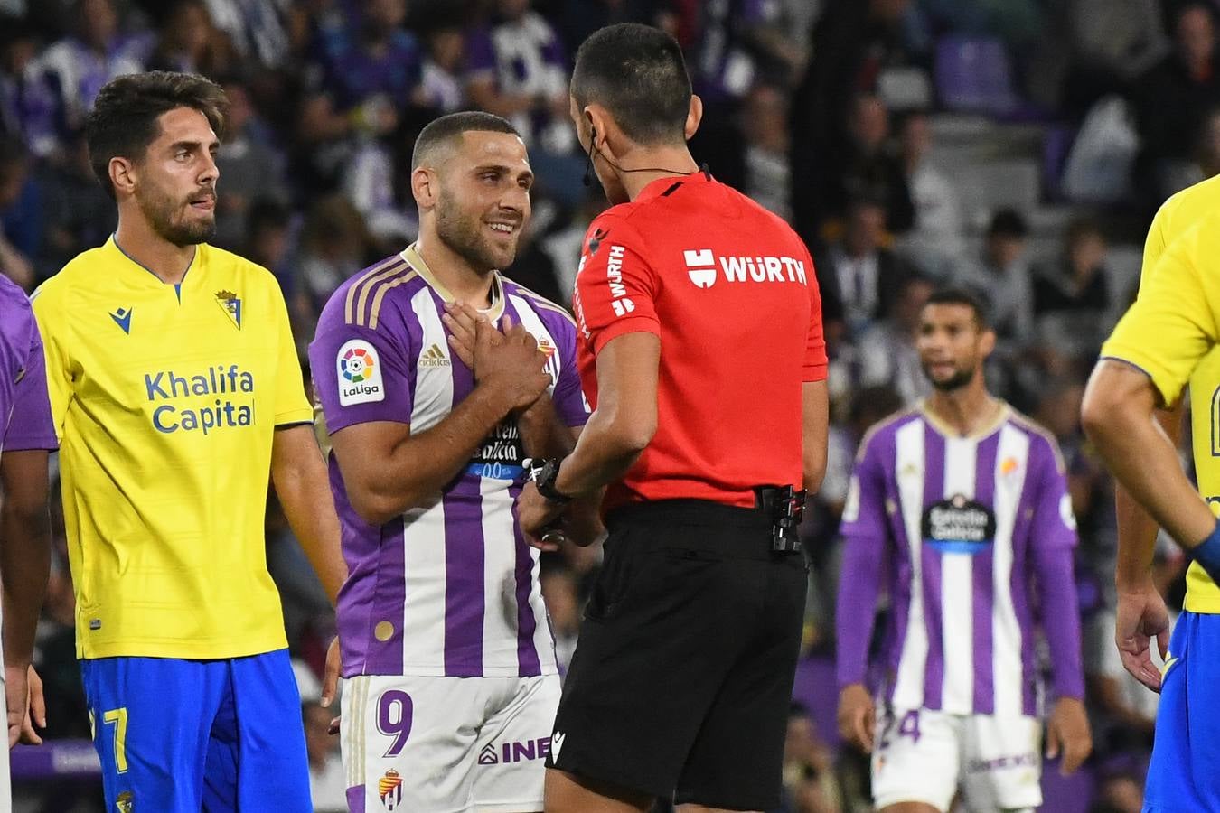 Fotos: Derrota del Real Valladolid ante el Cádiz (1/3)