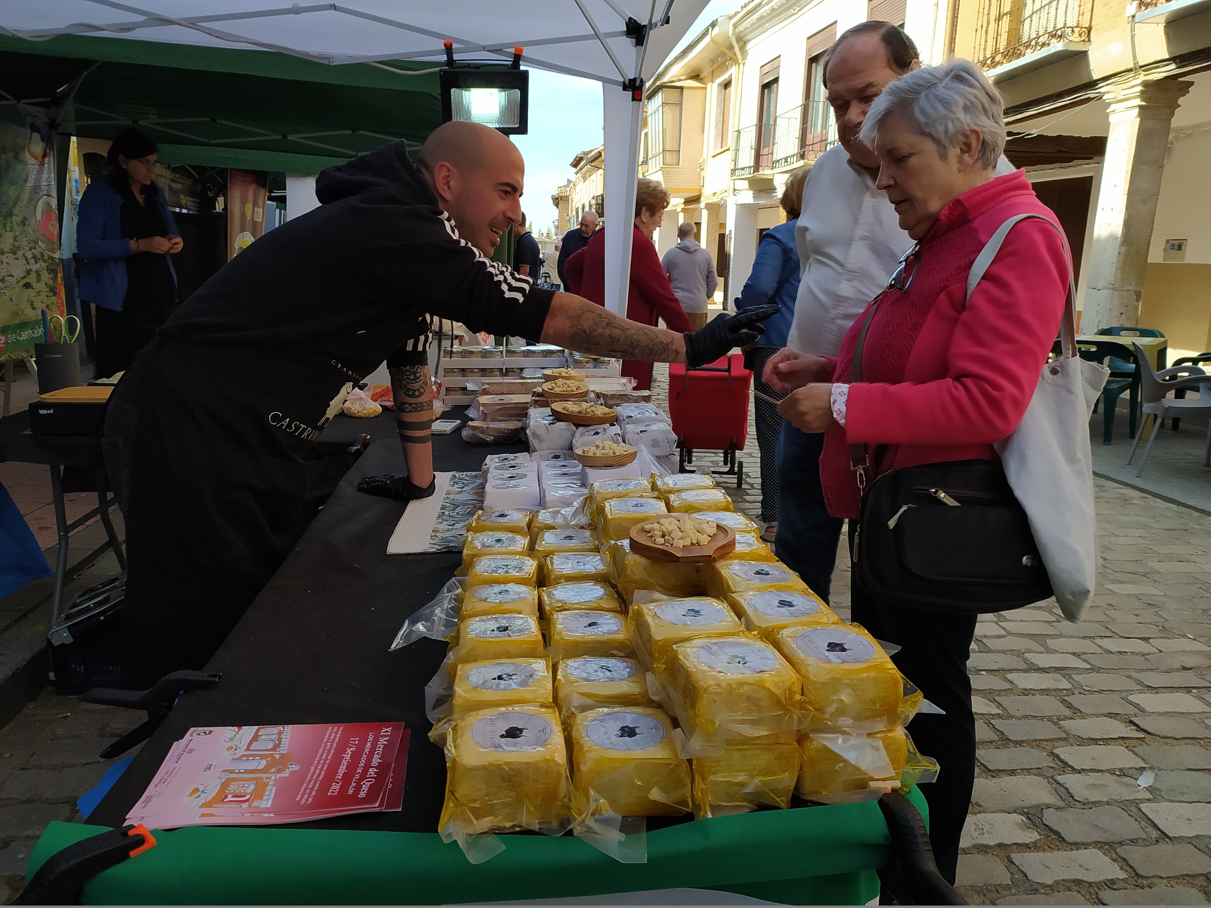 Fotos: XI edición del Mercado de Quesos de Villalón de Campos