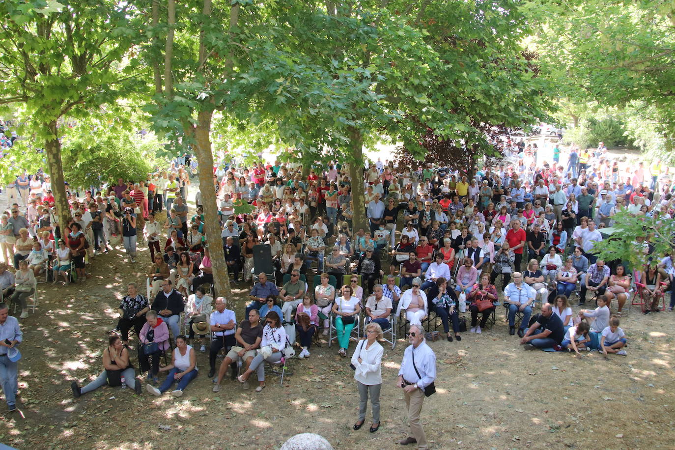 Miles de personas, este domingo en la romería de la Virgen del Henar.