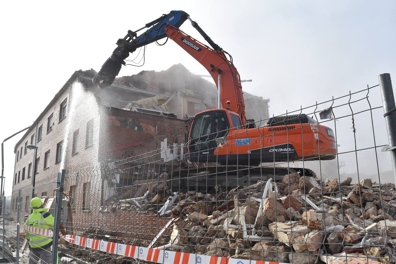 Se va a construir un centro de salud, cuyas obras de adjudicaron por 5,5 millones de euros. 