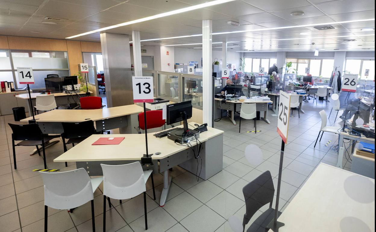 Interior de una oficina de empleo en la Comunidad de Madrid.