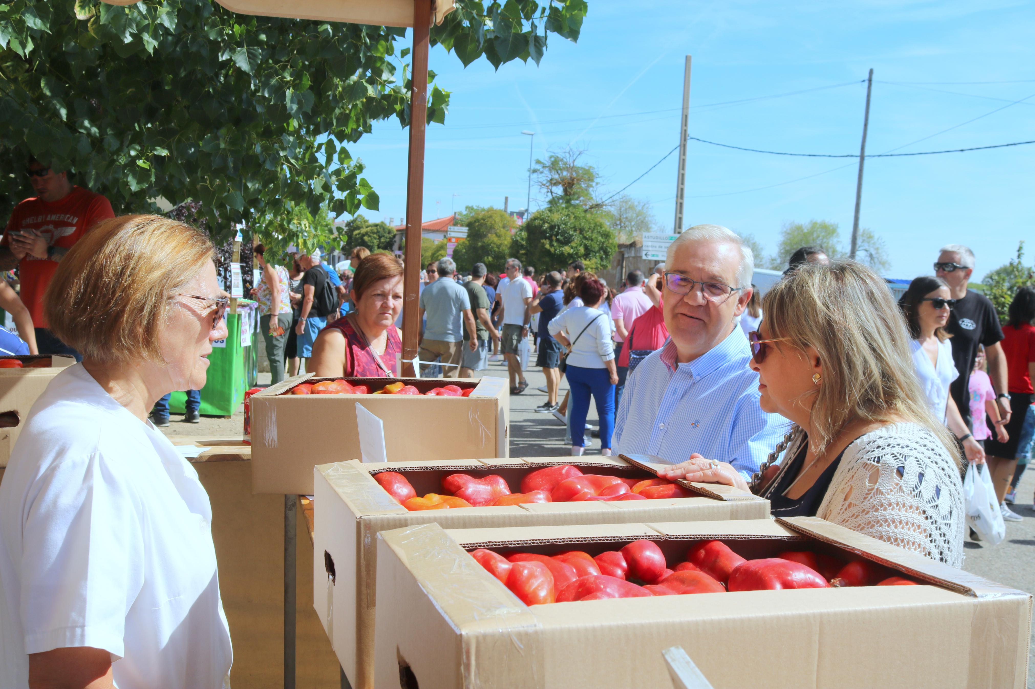La Feria del Pimiento congregó a numeroso público durante toda la jornada