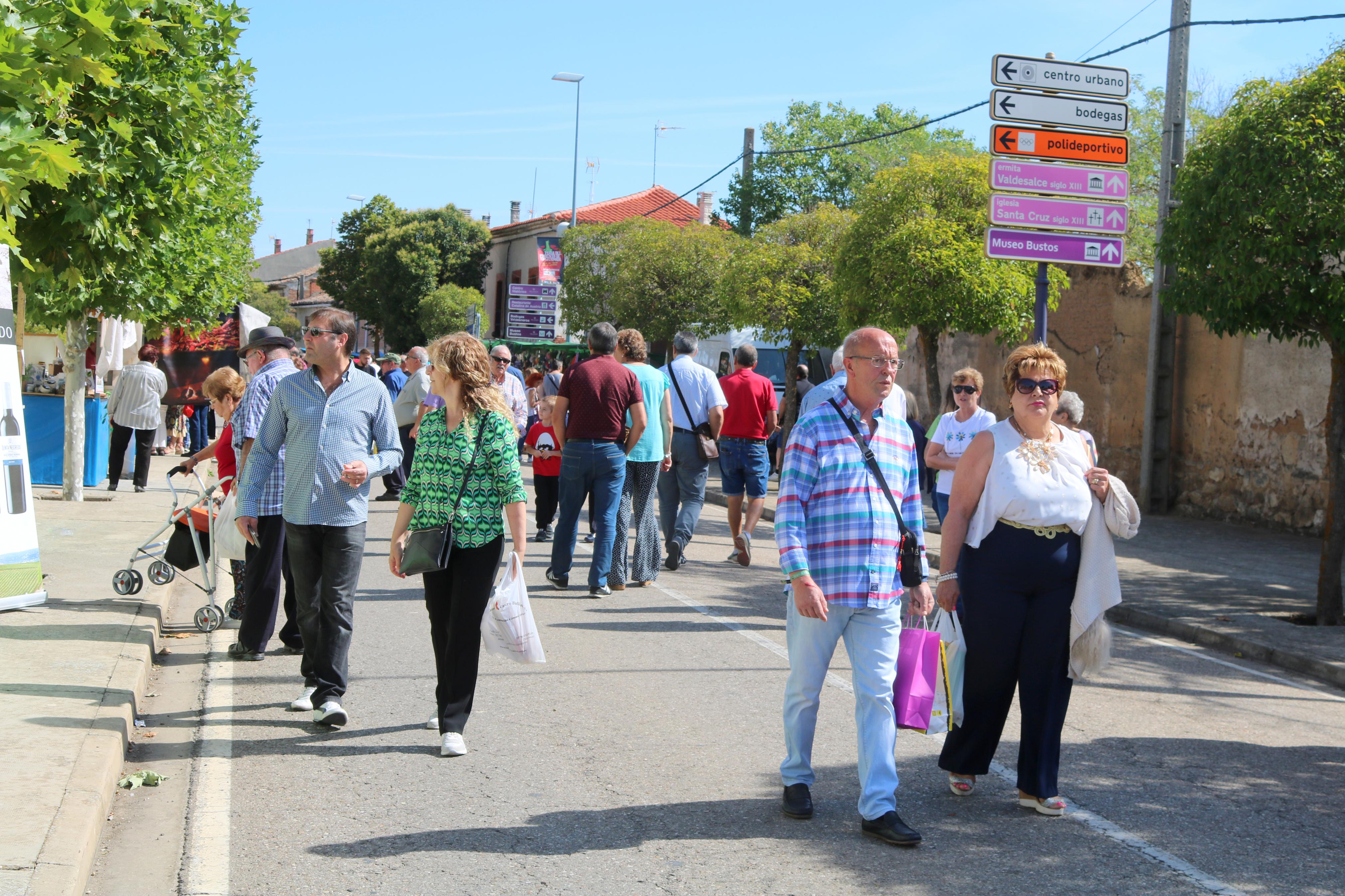 La Feria del Pimiento congregó a numeroso público durante toda la jornada