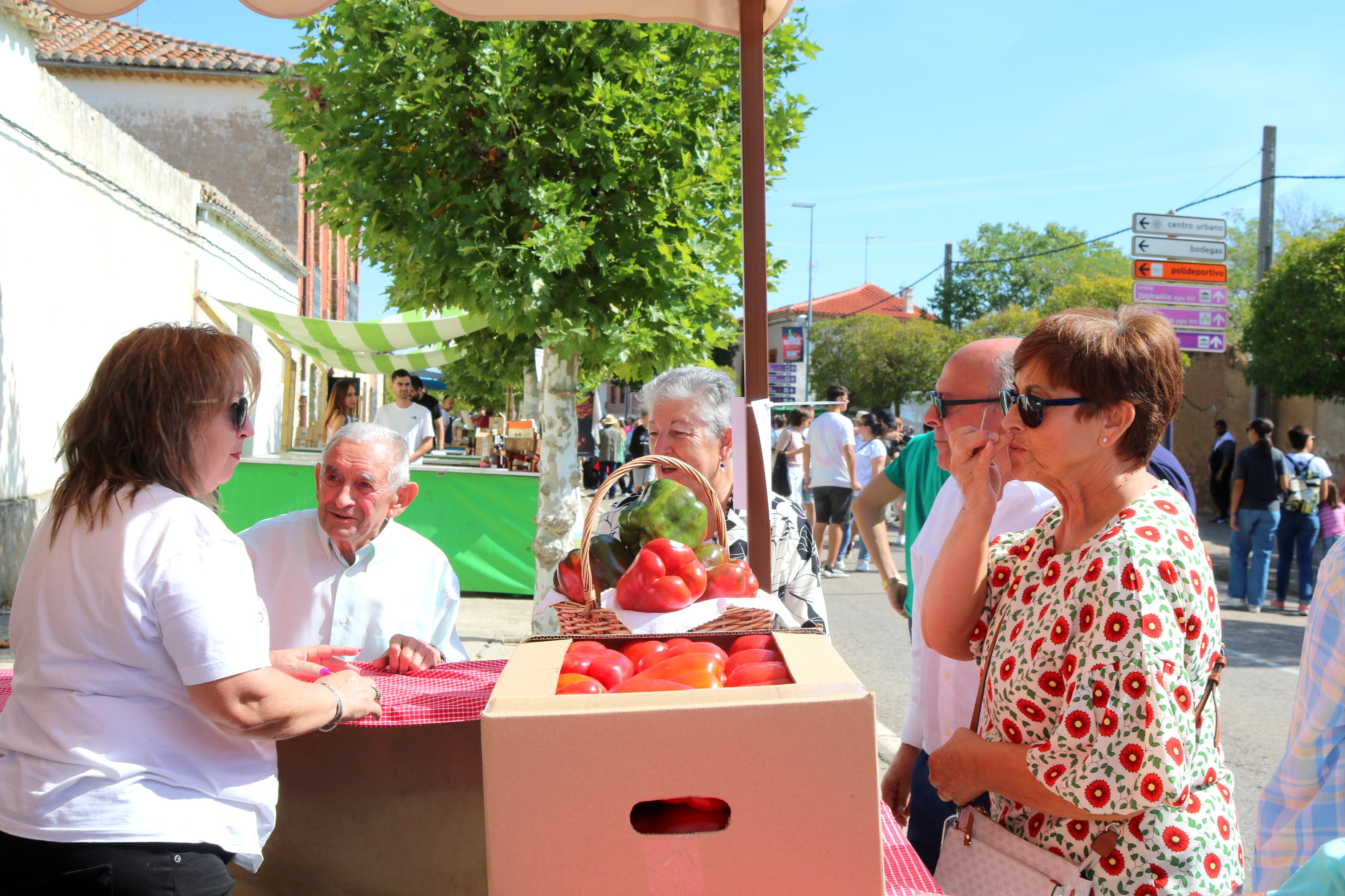 La Feria del Pimiento congregó a numeroso público durante toda la jornada