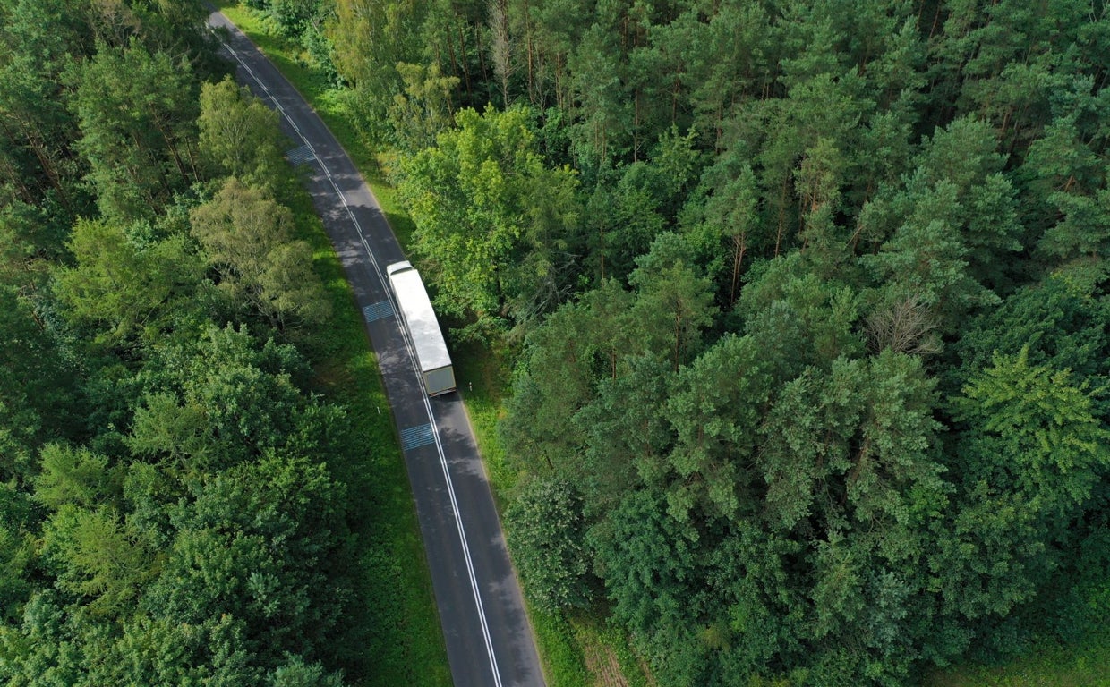 Los camiones y autobuses queman el 37% del diésel consumido por el transporte por carretera en España