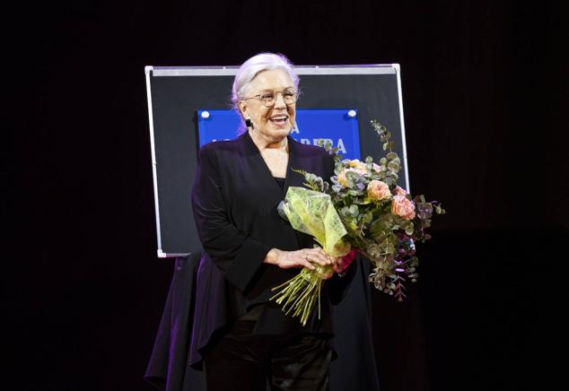 Fotos: Lola Herrera inaugura la sala cultural que lleva su nombre en el colegio Teresianas