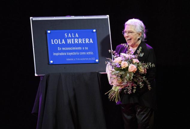 Fotos: Lola Herrera inaugura la sala cultural que lleva su nombre en el colegio Teresianas