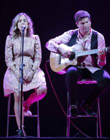 Imagen secundaria 2 - Distintos momentos de la inauguración de la nueva salsa cultural 