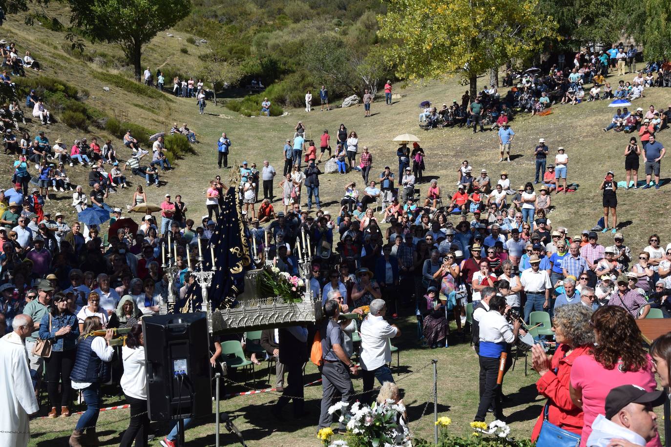 Fotos: Vuelve con fuerza la romería de la Virgen del Brezo